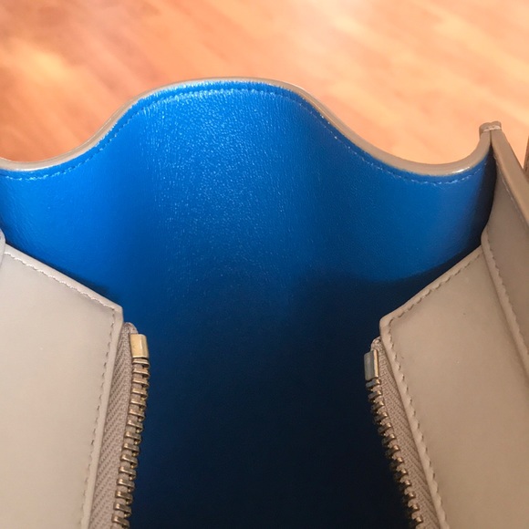 Celine - Picture 5 of 8